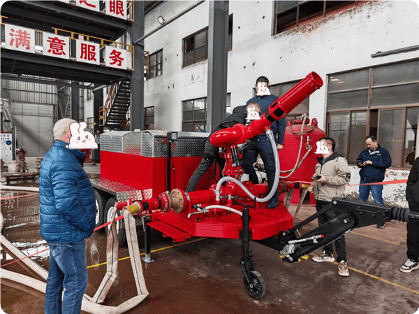 Den tilpassede tilhengerprøven for brannskummonitor er fullført.